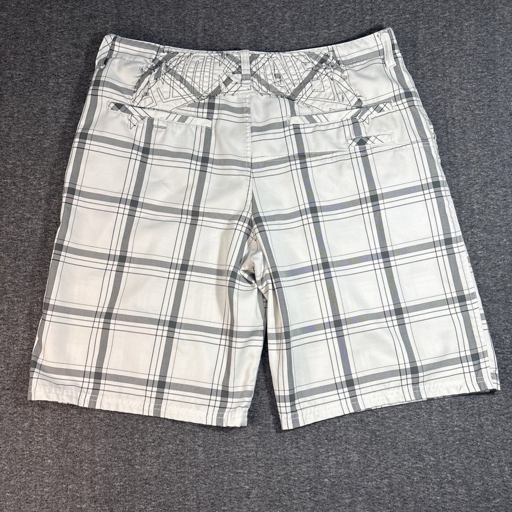 Mens Quicksilver Shorts Size 38 White & Grey Plaid Y2K Surf Skate - Picture 8 of 11